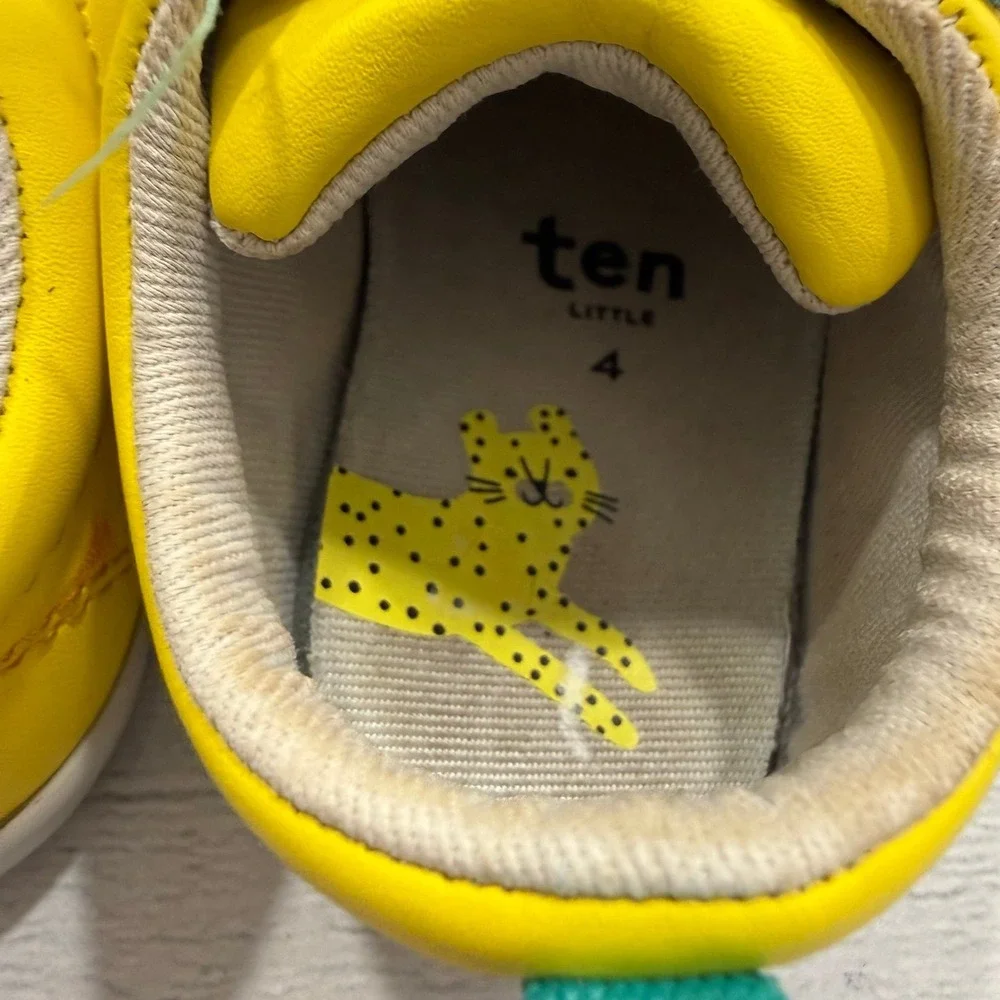 Ten Little reposhing these